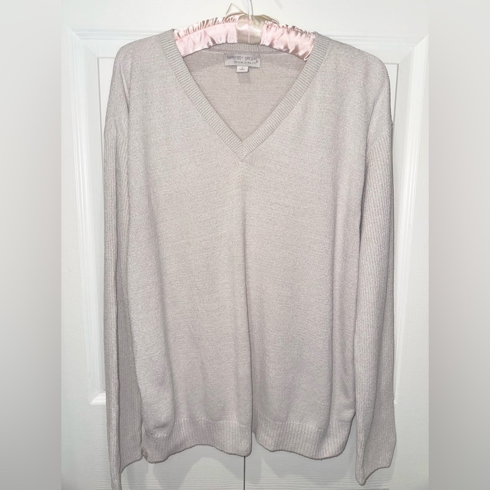 Barefoot Dreams CozyChic Lite V-Neck Seamed Pullover | Size Small (Oversized)